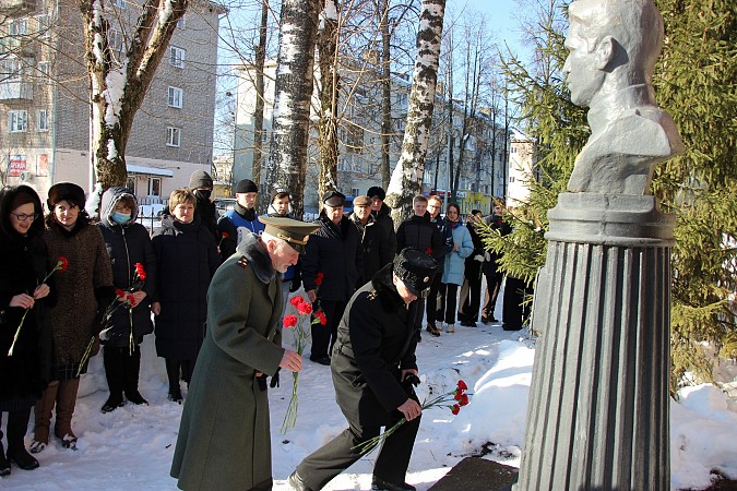 В Кинешме почтили память Героя Советского Союза Василия Панфилова фото 5