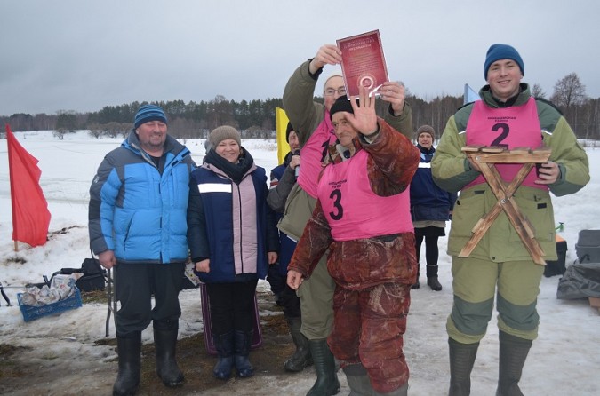 В Кинешемском районе прошли соревнования по зимней рыбной ловле фото 3