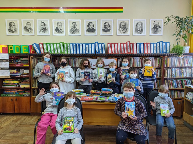 В кинешемской библиотеке прошла акция «Дарите книги с любовью» фото 6