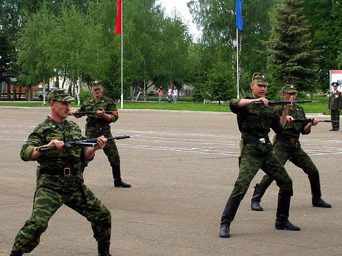 Командующий войск РХБЗ Игорь Кириллов в начале 2000-х служил в Кинешме фото 7