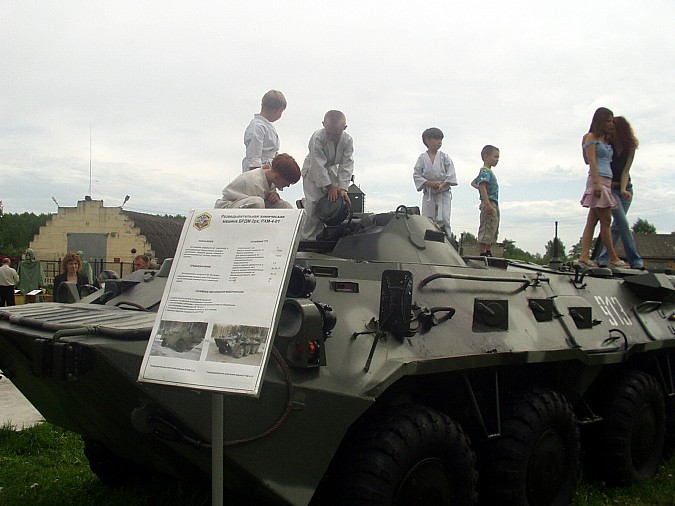 Командующий войск РХБЗ Игорь Кириллов в начале 2000-х служил в Кинешме фото 9