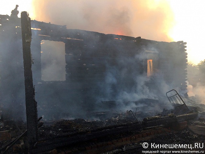 В Заволжском районе сгорел жилой дом фото 2