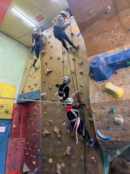 Кадеты школы №18 победили на региональных соревнованиях по спортивному горному туризму фото 5