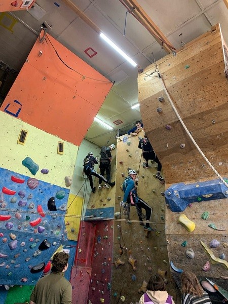 Кадеты школы №18 победили на региональных соревнованиях по спортивному горному туризму фото 3