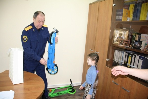 В Кинешме прошла встреча руководителя следственного управления с беженцами из ДНР и ЛНР фото 3