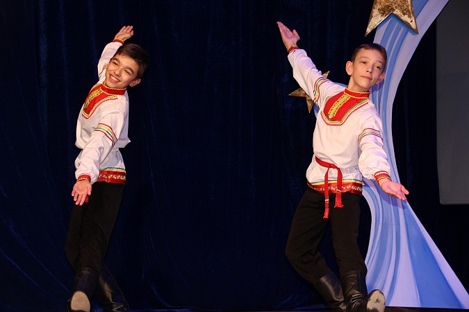 В Кинешме работников культуры поздравили с профессиональным праздником фото 22