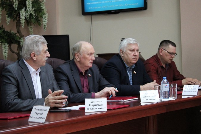 Глава Кинешемского района Владимир Рясин отчитался о работе за 2021 год фото 3