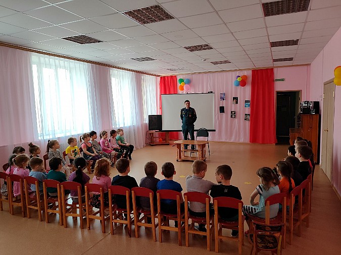 В Кинешме для воспитанников детского сада №30 провели урок пожарной безопасности фото 3