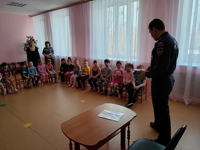 В Кинешме для воспитанников детского сада №30 провели урок пожарной безопасности фото 2