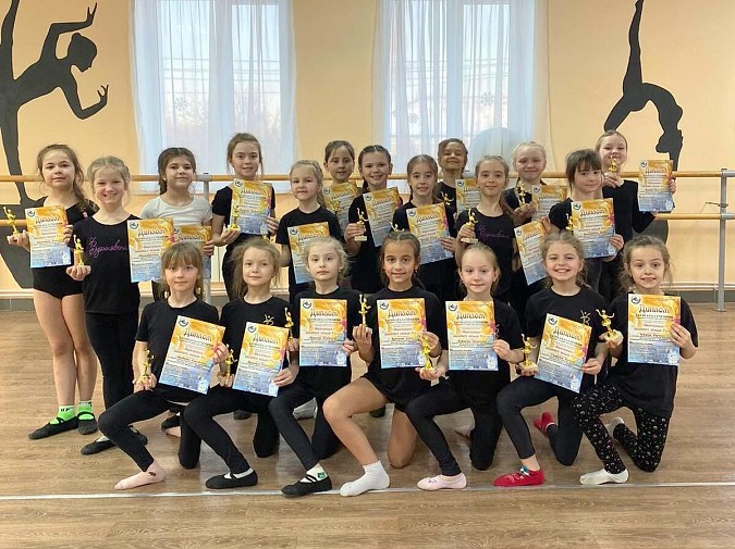 Коллектив «Вдохновение» успешно выступил на нескольких престижных конкурсах фото 6