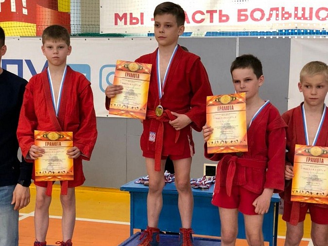 Воспитанники Ивана Лебедева стали призерами Межрегионального турнира по самбо фото 3