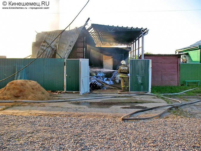 В Кинешме сгорели дом и пристройка площадью 240 квадратов фото 9