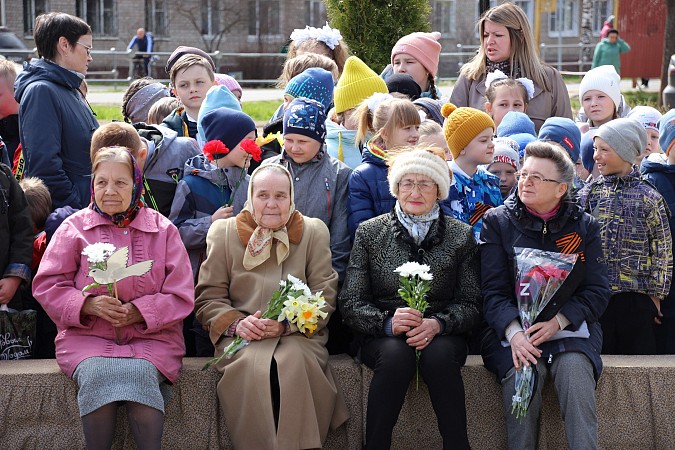 В микрорайоне «ДХЗ» состоялся митинг у памятного знака воинам Великой Отечественной войны фото 8
