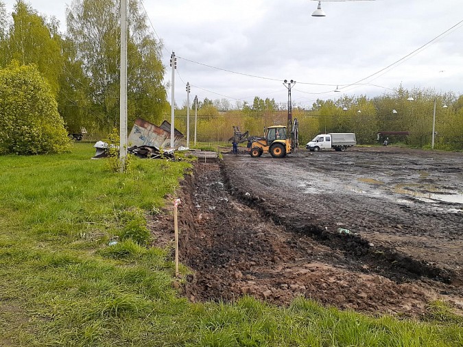 На «Электроконтакте» приступили к установке новой хоккейной коробки фото 2