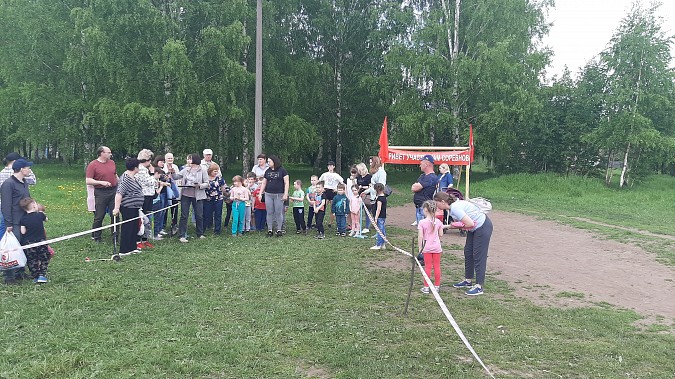 В день защиты детей КПРФ и клуб «Каскад» организовали на «Чкаловском» спортивный праздник фото 3