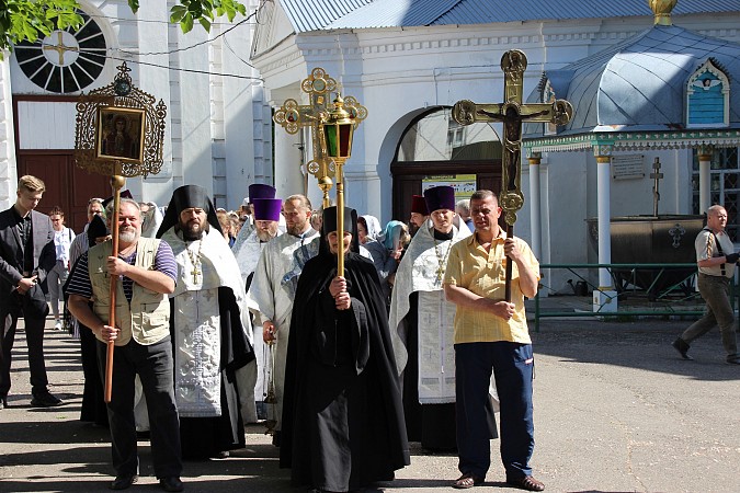 В Кинешме прошел крестный в ход в память о битвах ополчения с поляками фото 2