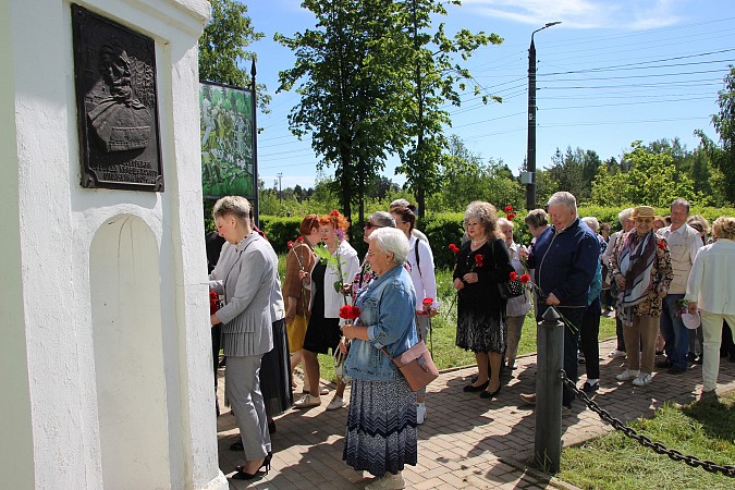 В Кинешме прошел крестный в ход в память о битвах ополчения с поляками фото 10