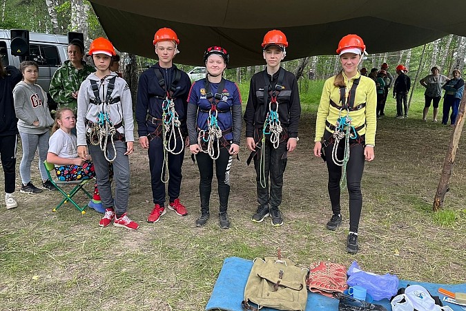 Школа №6 победила городском туристическом слёте фото 13