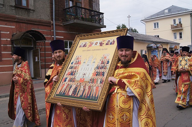 В праздник Собора Иваново-Вознесенских святых в Кинешме состоялся крестный ход фото 11