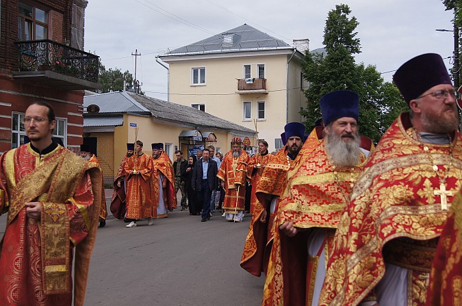 В праздник Собора Иваново-Вознесенских святых в Кинешме состоялся крестный ход фото 14