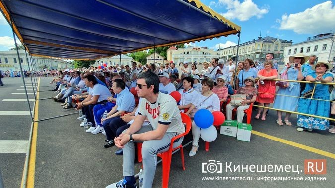 В День города по главной площади прошли около 30 трудовых коллективов Кинешмы фото 41