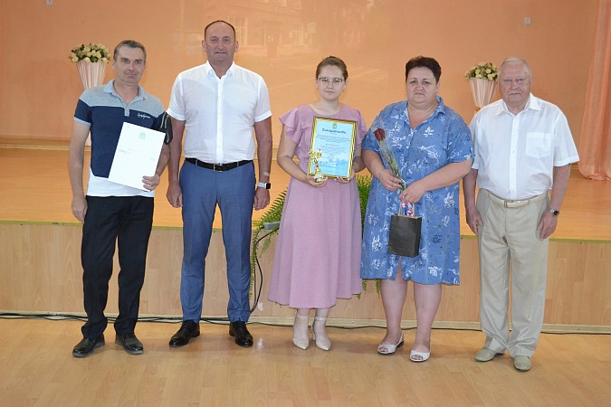 В 2022 году 42 кинешемских ученика претендуют на золотую медаль фото 9