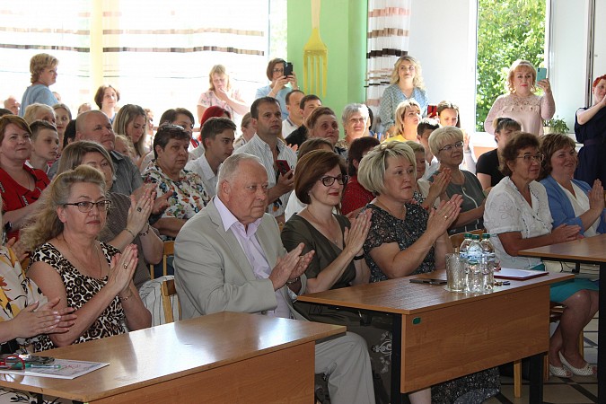 В школе №19 состоялся выпускной вечер фото 14