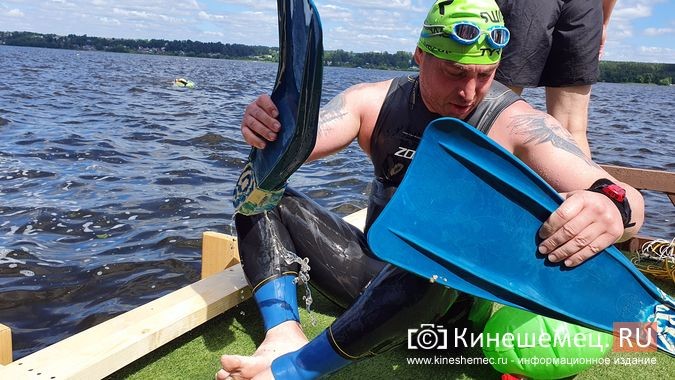 150 пловцов из России и Беларуси переплыли Волгу на этапе «Swimcup» в Кинешме фото 32