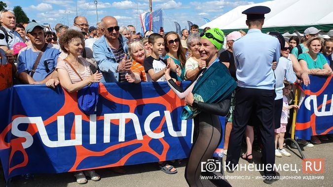 150 пловцов из России и Беларуси переплыли Волгу на этапе «Swimcup» в Кинешме фото 25
