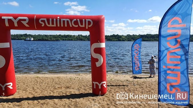 150 пловцов из России и Беларуси переплыли Волгу на этапе «Swimcup» в Кинешме фото 5