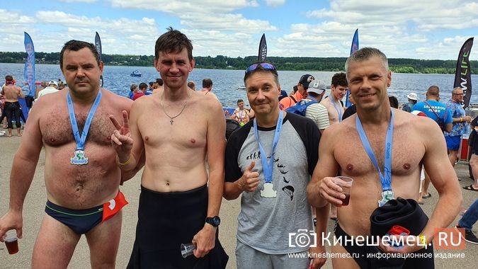 150 пловцов из России и Беларуси переплыли Волгу на этапе «Swimcup» в Кинешме фото 51