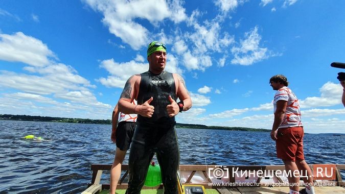 150 пловцов из России и Беларуси переплыли Волгу на этапе «Swimcup» в Кинешме фото 33