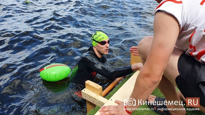 150 пловцов из России и Беларуси переплыли Волгу на этапе «Swimcup» в Кинешме фото 41