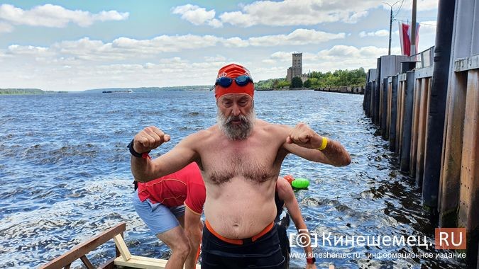 150 пловцов из России и Беларуси переплыли Волгу на этапе «Swimcup» в Кинешме фото 44