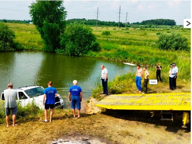 Под Шуей спасатели доставали из пруда «УАЗ Патриот» фото 2