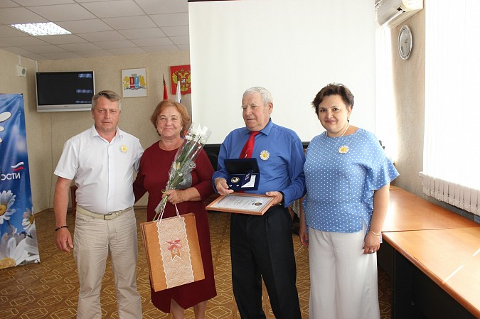 В Кинешме восемь семей удостоены медалей «За любовь и верность» фото 2