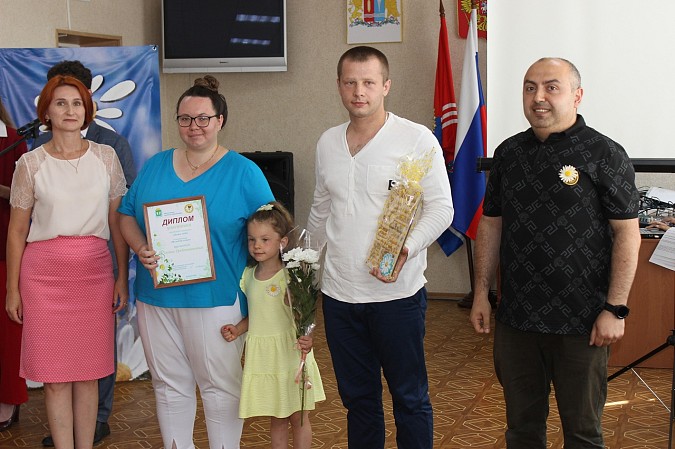 В Кинешме чествовали победителей и участников конкурса «Семья года» фото 6