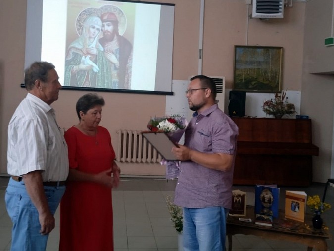 Депутат облдумы Владимир Любимов поздравил чету Соловьёвых с 50-летием свадьбы фото 7