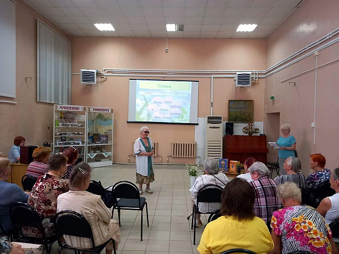 Депутат облдумы Владимир Любимов поздравил чету Соловьёвых с 50-летием свадьбы фото 4