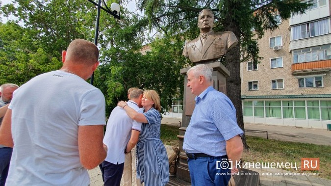 В Кинешме чествовали бизнесменов, помогающих землякам-десантникам на Украине фото 11