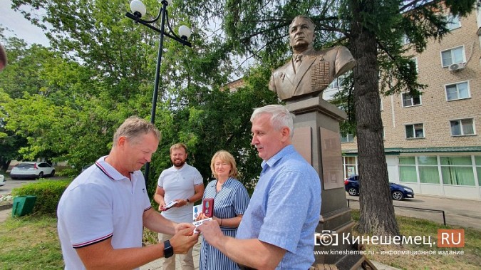 В Кинешме чествовали бизнесменов, помогающих землякам-десантникам на Украине фото 14