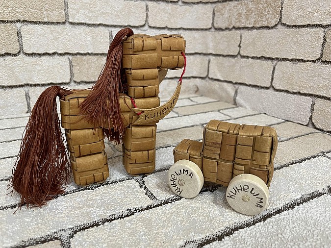 Кинешемская лошадка из бересты взяла гран-при конкурса «Губернский сувенир» фото 2