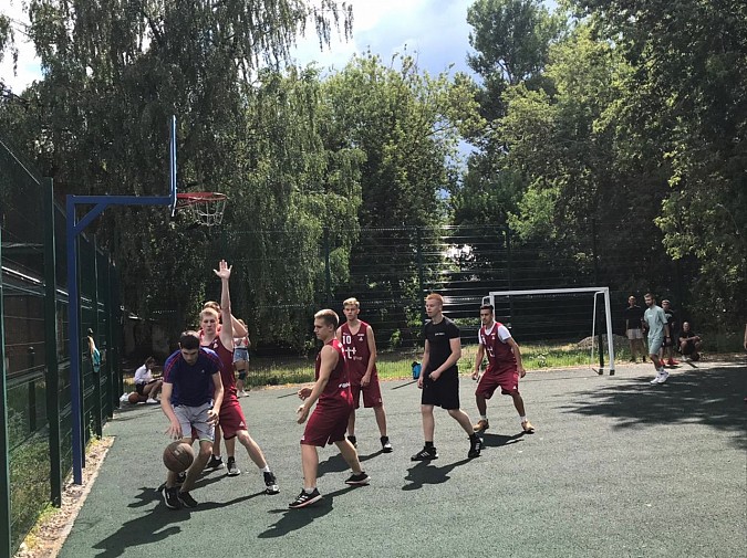 Команда «Old school» победила на турнире по баскетболу в Кинешме фото 6