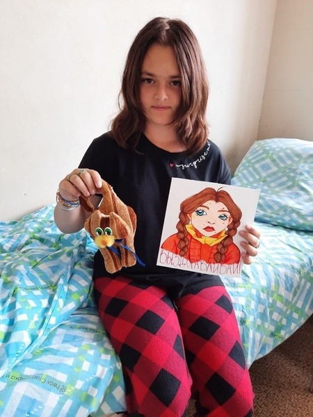 Дети из лагеря «Факел» приехали с подарками в педиатрическое отделение ЦРБ фото 5