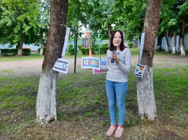 В Кинешемском детском доме состоялось музыкальное шоу «Караоке в картинках» фото 2