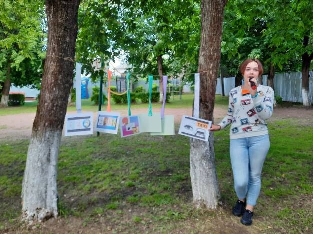 В Кинешемском детском доме состоялось музыкальное шоу «Караоке в картинках» фото 3