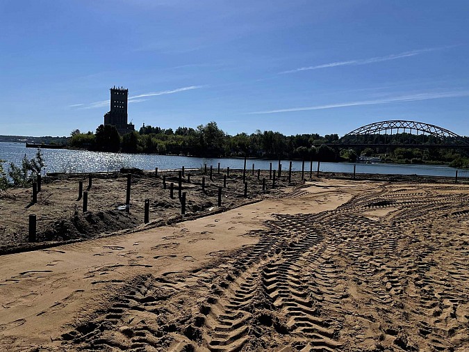 В Кинешме продолжается благоустройство стрелки у Никольского моста фото 6