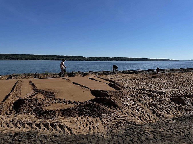 В Кинешме продолжается благоустройство стрелки у Никольского моста фото 7