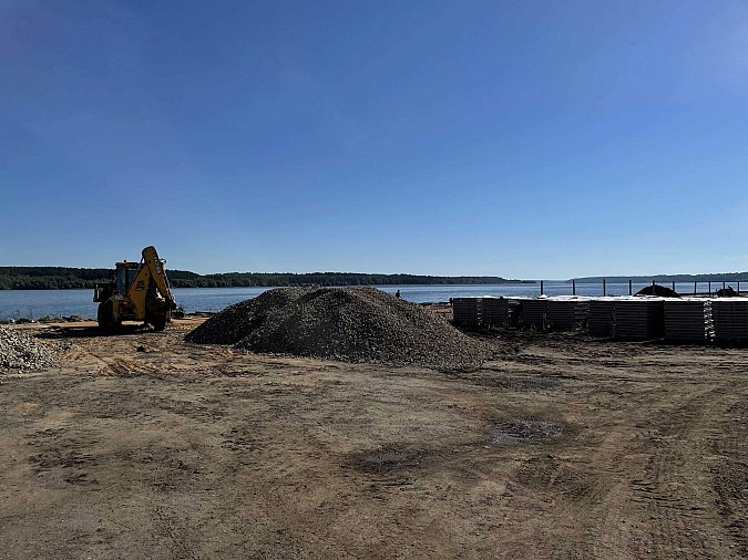 В Кинешме продолжается благоустройство стрелки у Никольского моста фото 4