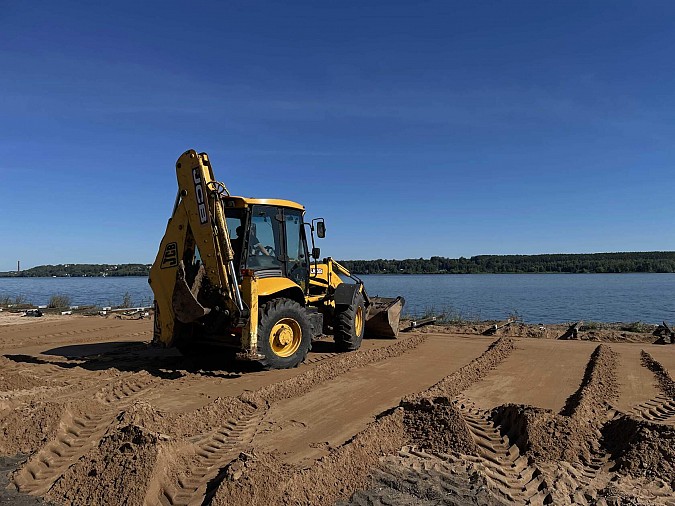 В Кинешме продолжается благоустройство стрелки у Никольского моста фото 9